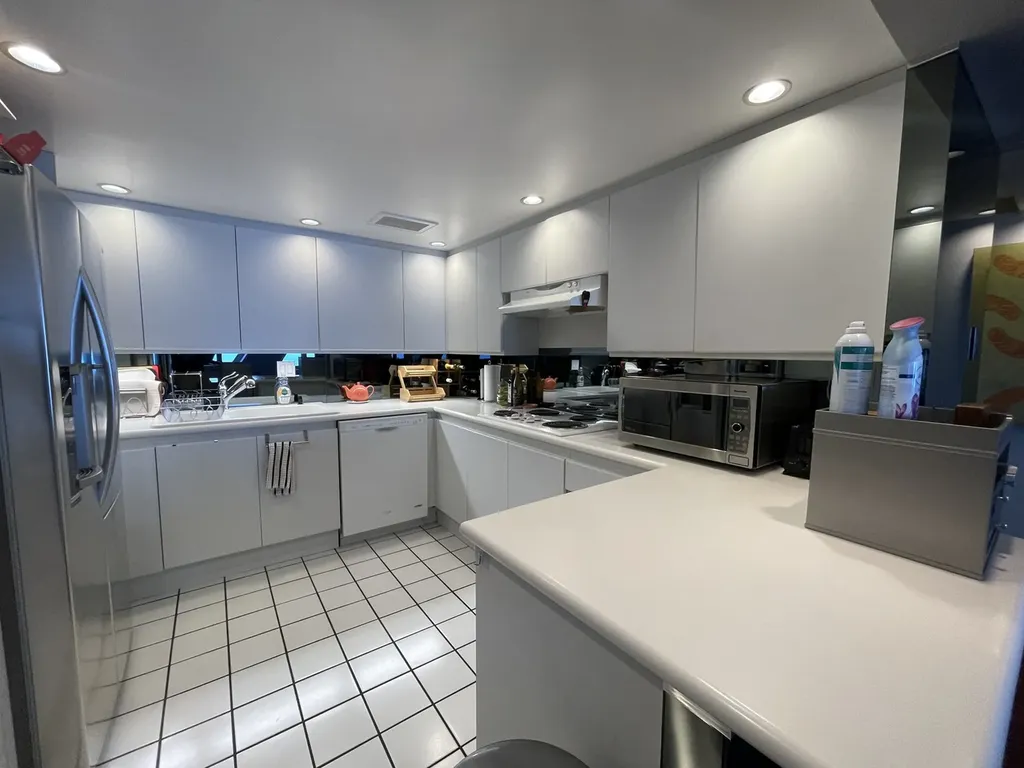 175 East Delaware Place Chicago IL 60611