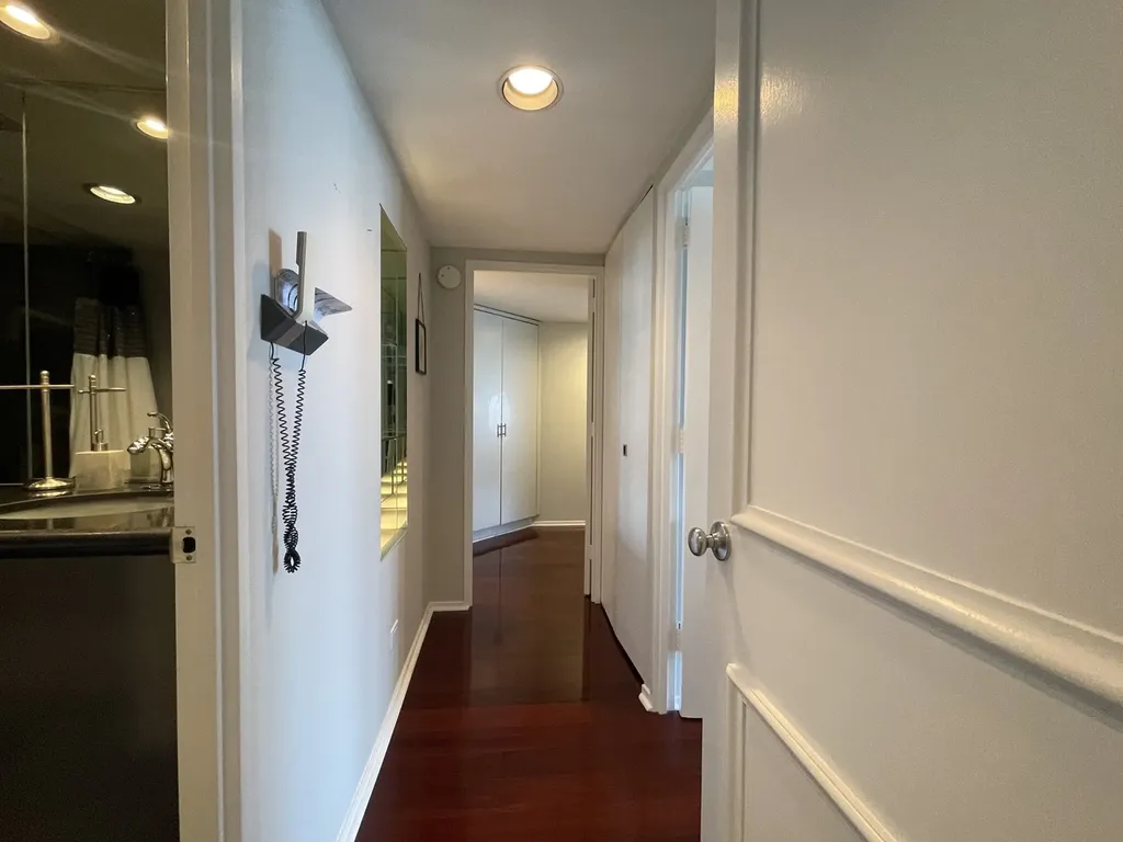 175 East Delaware Place Chicago IL 60611