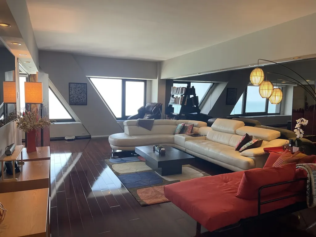 175 East Delaware Place Chicago IL 60611