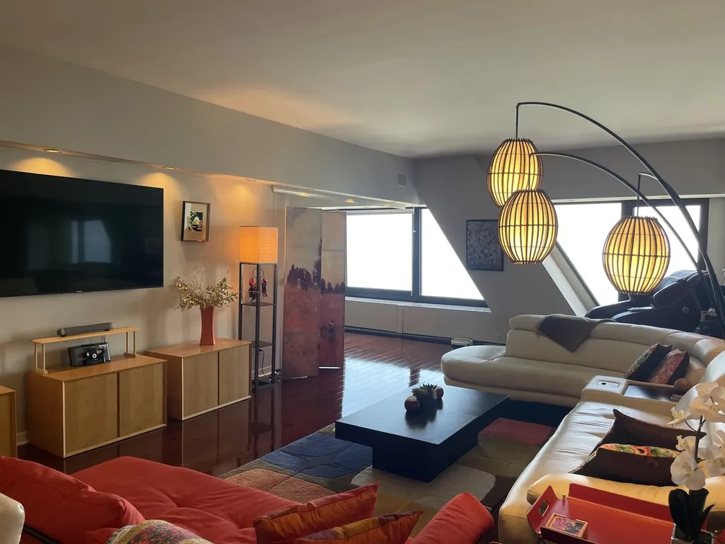 175 East Delaware Place Chicago IL 60611