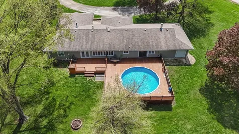 1902 Golf Drive Mahomet IL 61853