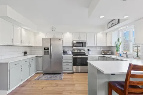 1902 Golf Drive Mahomet IL 61853