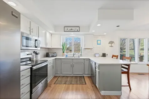 1902 Golf Drive Mahomet IL 61853