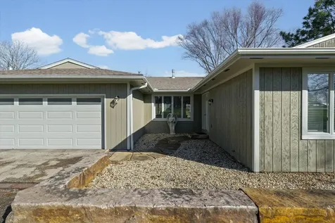 1902 Golf Drive Mahomet IL 61853