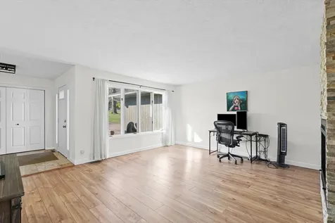 1902 Golf Drive Mahomet IL 61853