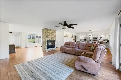 1902 Golf Drive Mahomet IL 61853