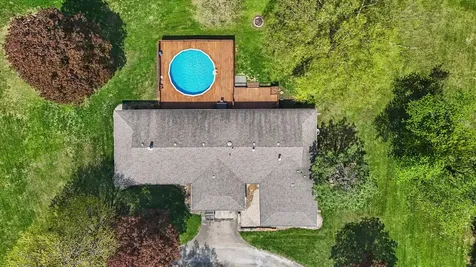 1902 Golf Drive Mahomet IL 61853