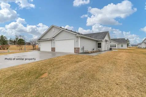 156 Skaloud Court East Moline IL 61244