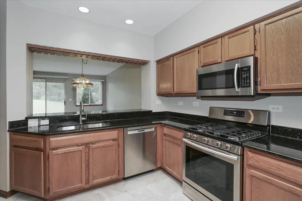 202 Sierra Pass Drive Schaumburg IL 60194