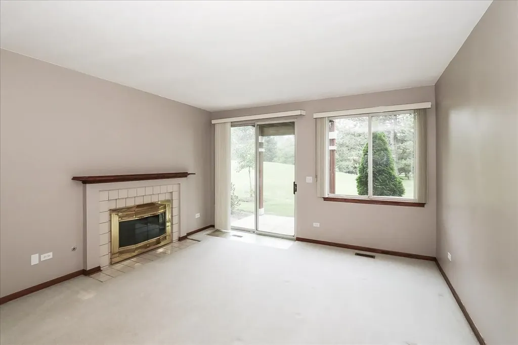 202 Sierra Pass Drive Schaumburg IL 60194