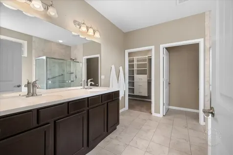2850 Stoney Creek Drive Elgin IL 60124