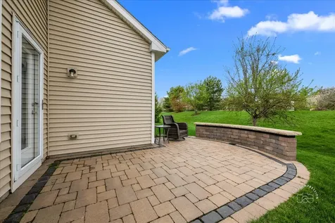 2850 Stoney Creek Drive Elgin IL 60124