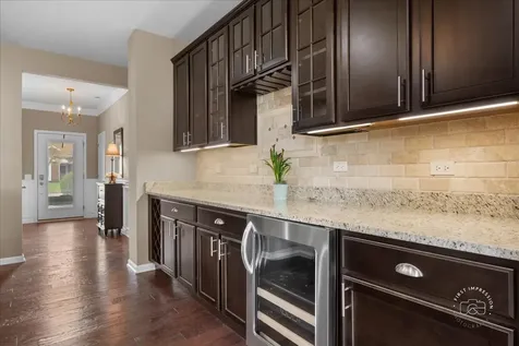 2850 Stoney Creek Drive Elgin IL 60124