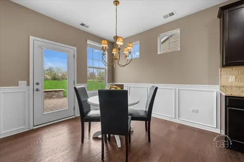 2850 Stoney Creek Drive Elgin IL 60124