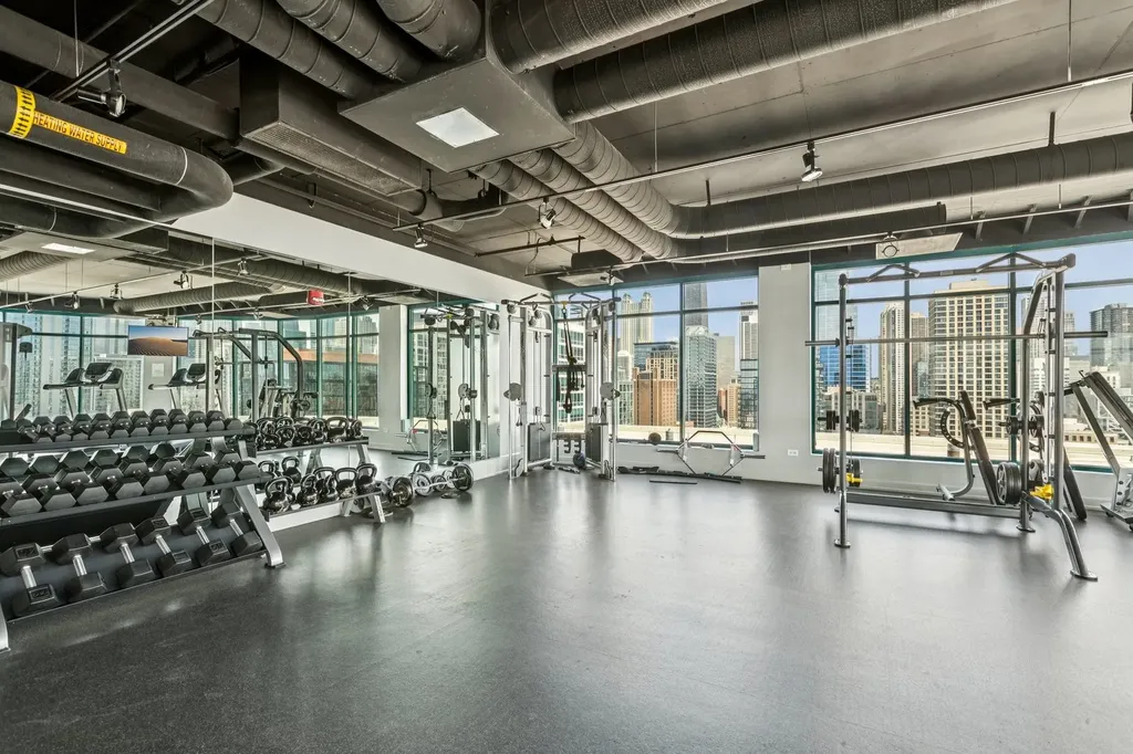340 West Superior Street Chicago IL 60654