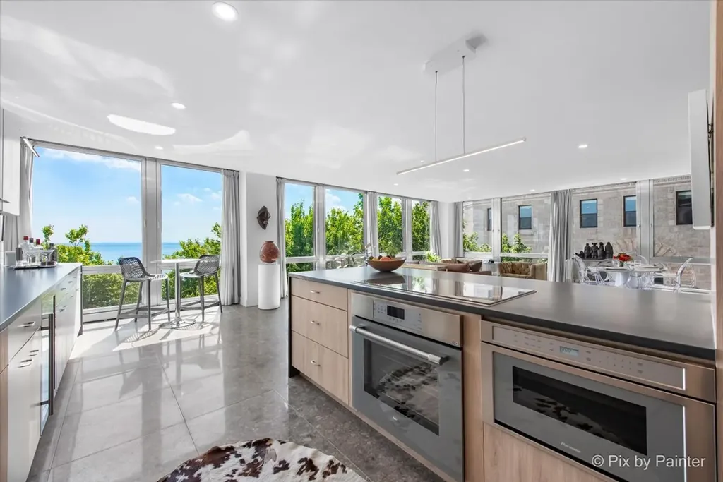 860 North Lake Shore Drive Chicago IL 60611