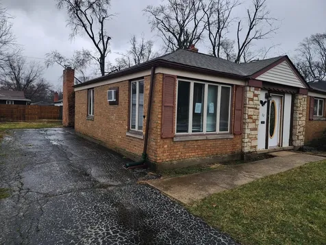 62 Marquette Street Park Forest IL 60466
