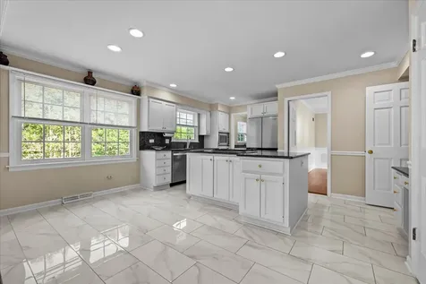 912 Morningside Drive Lake Forest IL 60045