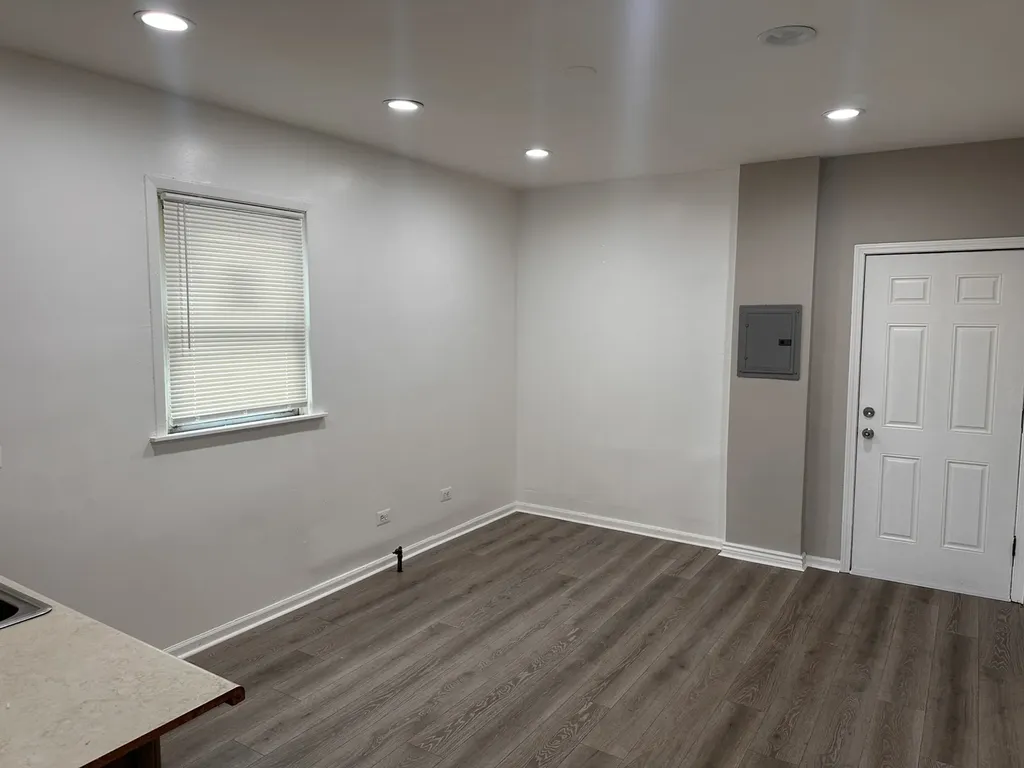 4942 South Racine Avenue Chicago IL 60609