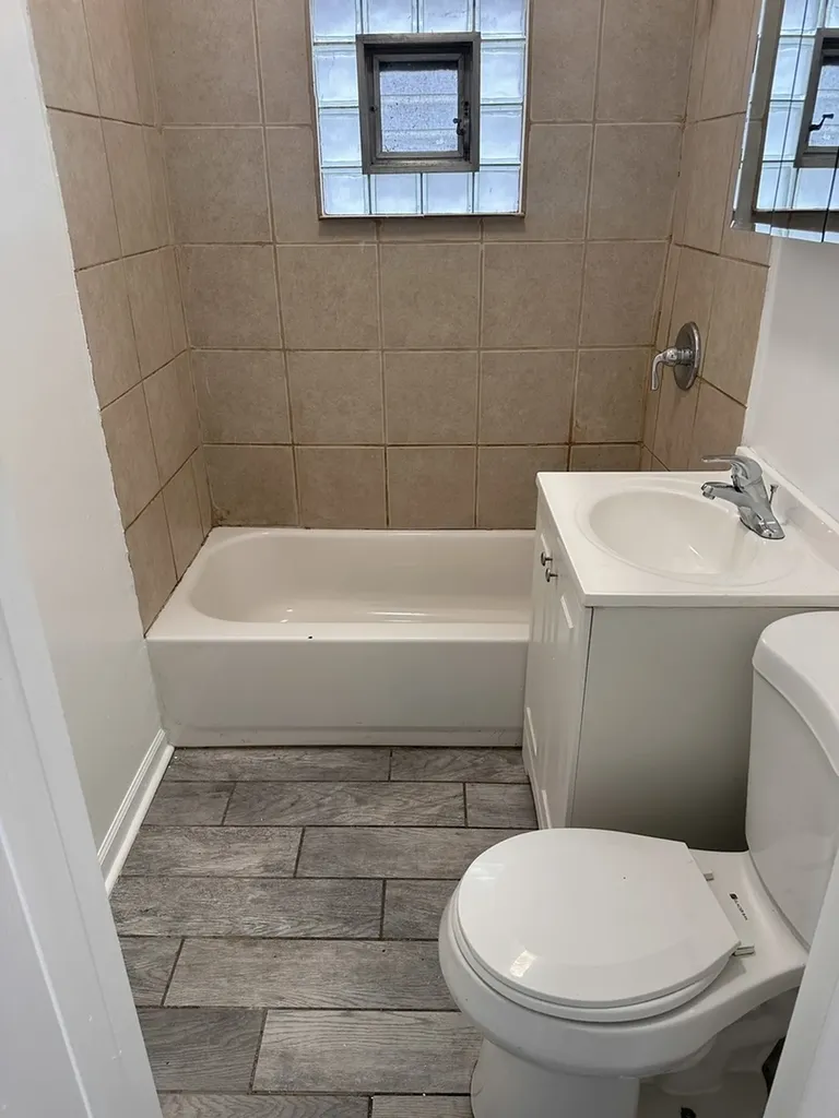 4942 South Racine Avenue Chicago IL 60609