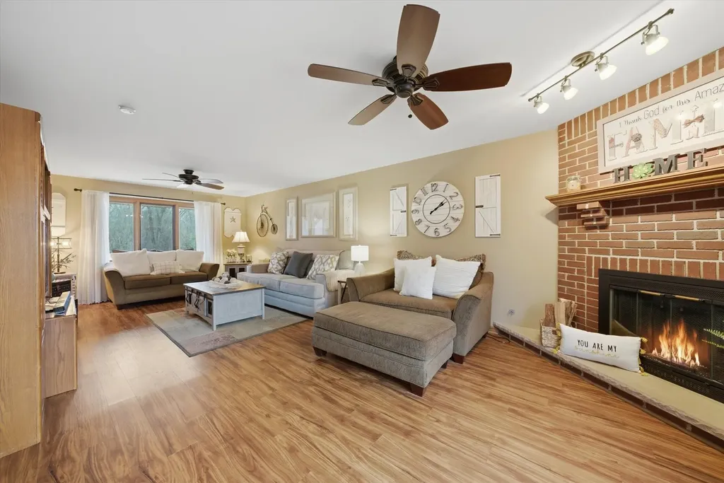 16620 Pear Avenue Orland Park IL 60467