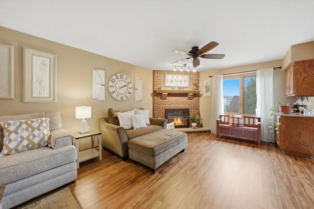 16620 Pear Avenue Orland Park IL 60467