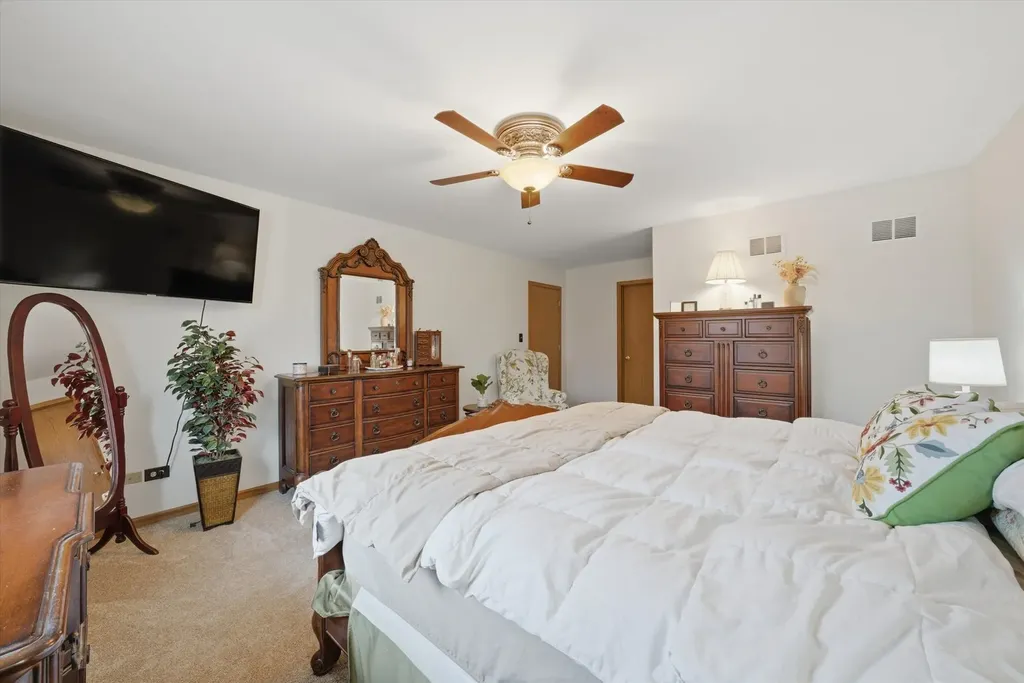 16620 Pear Avenue Orland Park IL 60467