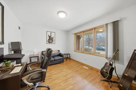16620 Pear Avenue Orland Park IL 60467