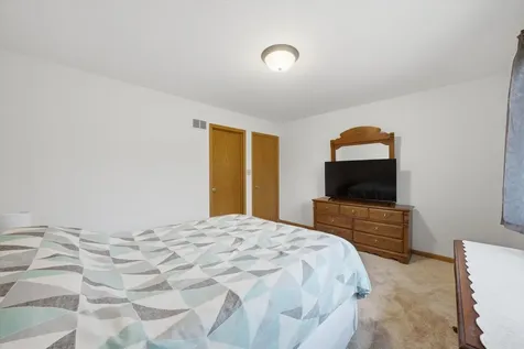 16620 Pear Avenue Orland Park IL 60467