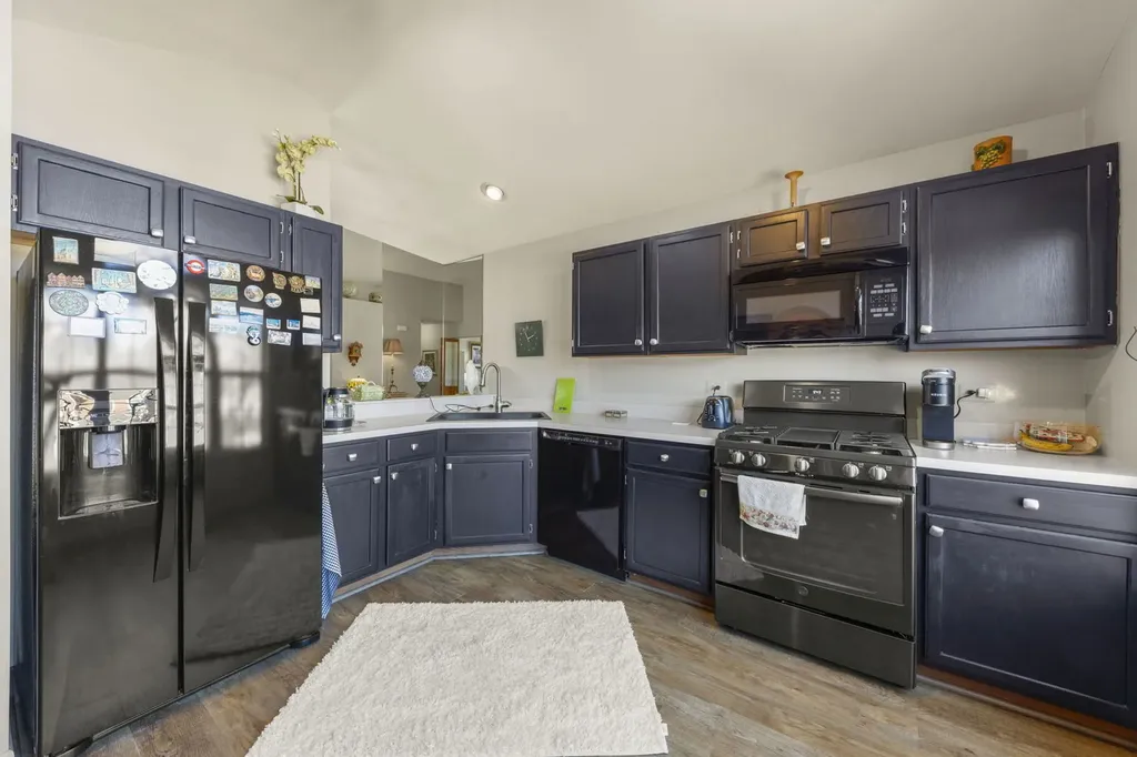 30W002 Willow Court Warrenville IL 60555