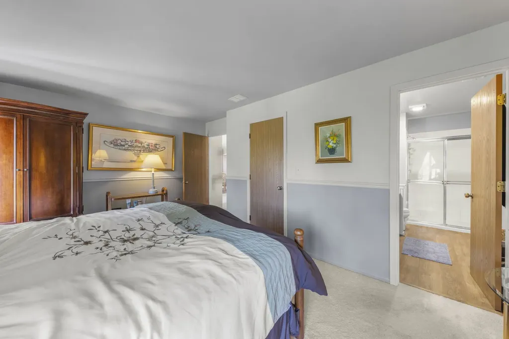 30W002 Willow Court Warrenville IL 60555