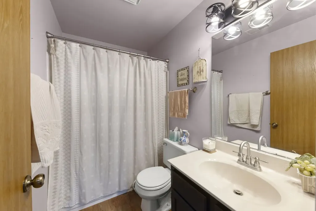 30W002 Willow Court Warrenville IL 60555