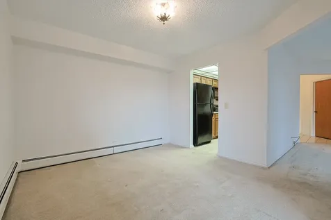 200 Red Top Drive Libertyville IL 60048