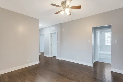 8022 South Ellis Avenue Chicago IL 60619