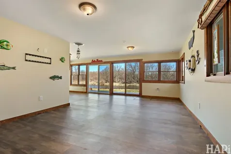 1319 Nippersink Drive Spring Grove IL 60081
