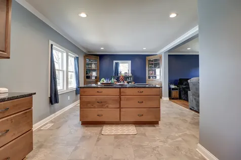 1501 1ST Avenue Sterling IL 61081