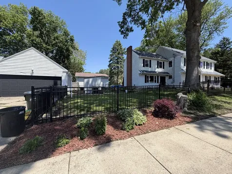 1501 1ST Avenue Sterling IL 61081