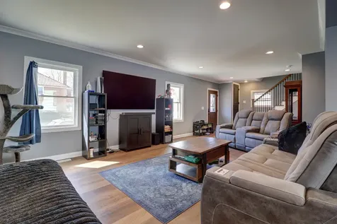 1501 1ST Avenue Sterling IL 61081