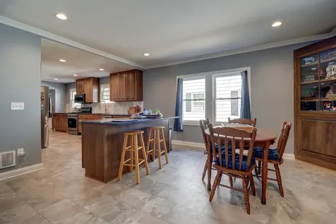 1501 1ST Avenue Sterling IL 61081