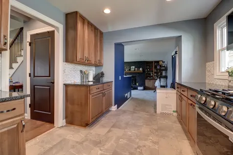 1501 1ST Avenue Sterling IL 61081