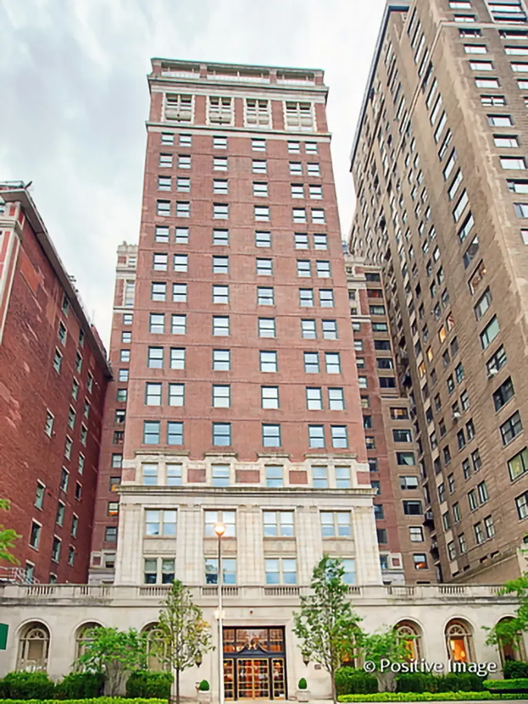 189 East Lake Shore Drive Chicago IL 60611