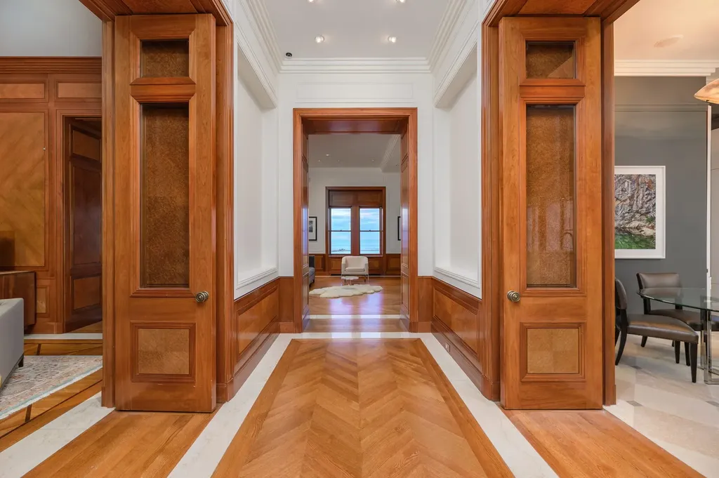 189 East Lake Shore Drive Chicago IL 60611