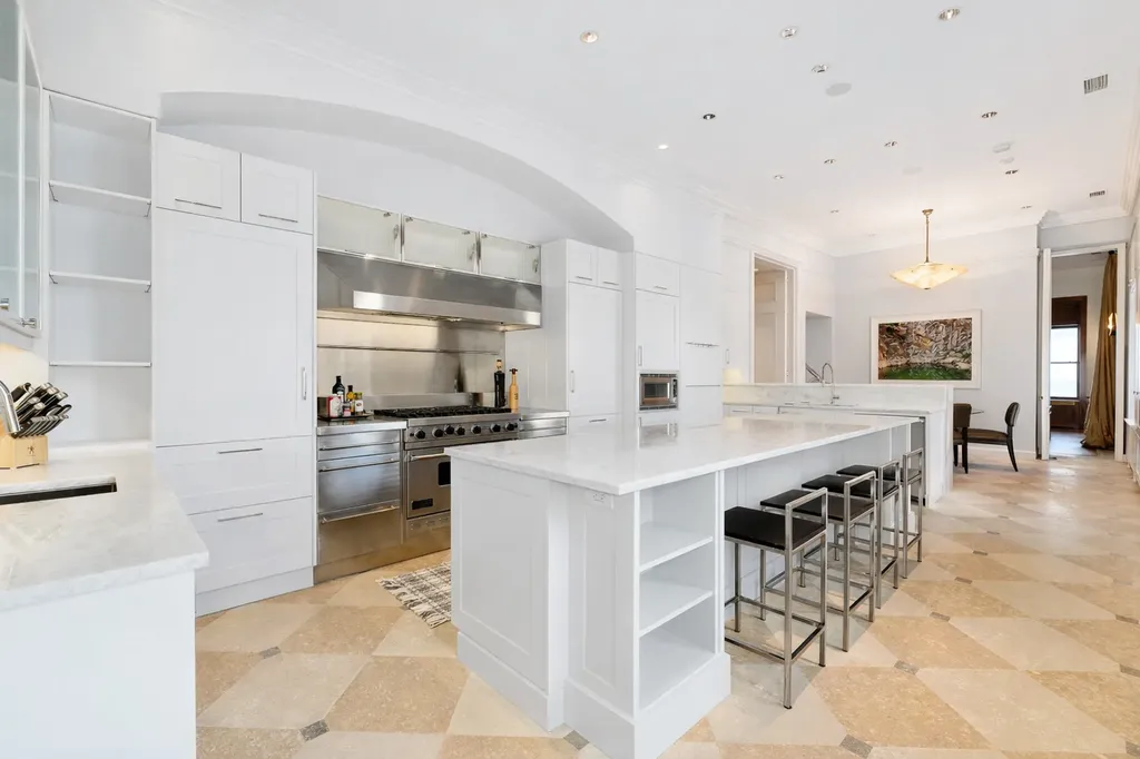 189 East Lake Shore Drive Chicago IL 60611