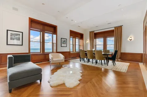 189 East Lake Shore Drive Chicago IL 60611