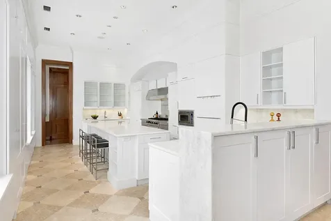 189 East Lake Shore Drive Chicago IL 60611