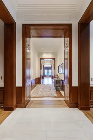 189 East Lake Shore Drive Chicago IL 60611