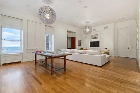 189 East Lake Shore Drive Chicago IL 60611