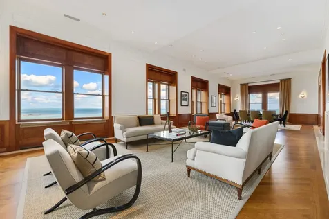 189 East Lake Shore Drive Chicago IL 60611