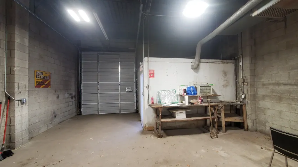 4251 North Western Avenue Chicago IL 60618