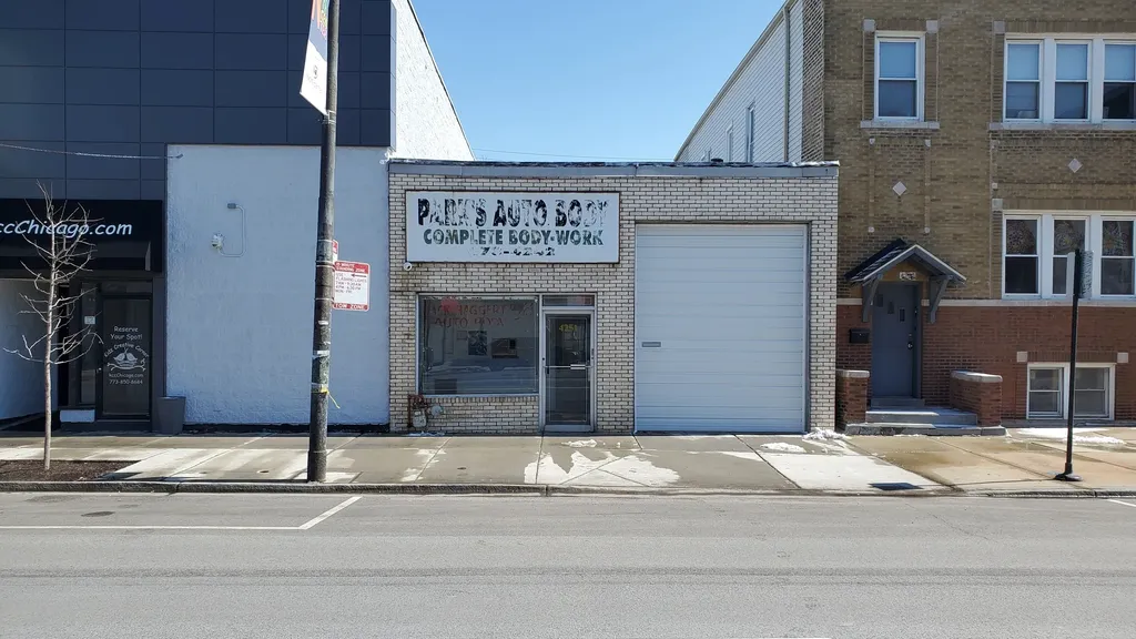 4251 North Western Avenue Chicago IL 60618